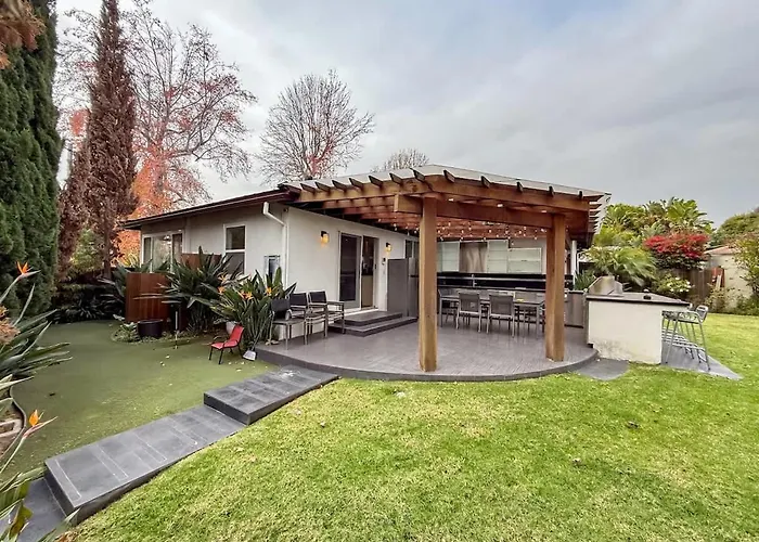 Modern 4Br Gem Near Beverly Hills By Allevo Homes
