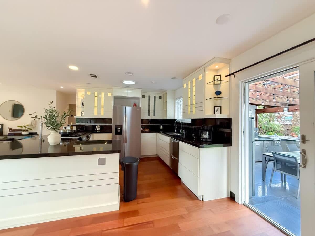 Modern 4br Gem Near Beverly Hills By Allevo Homes Сasa de vacaciones