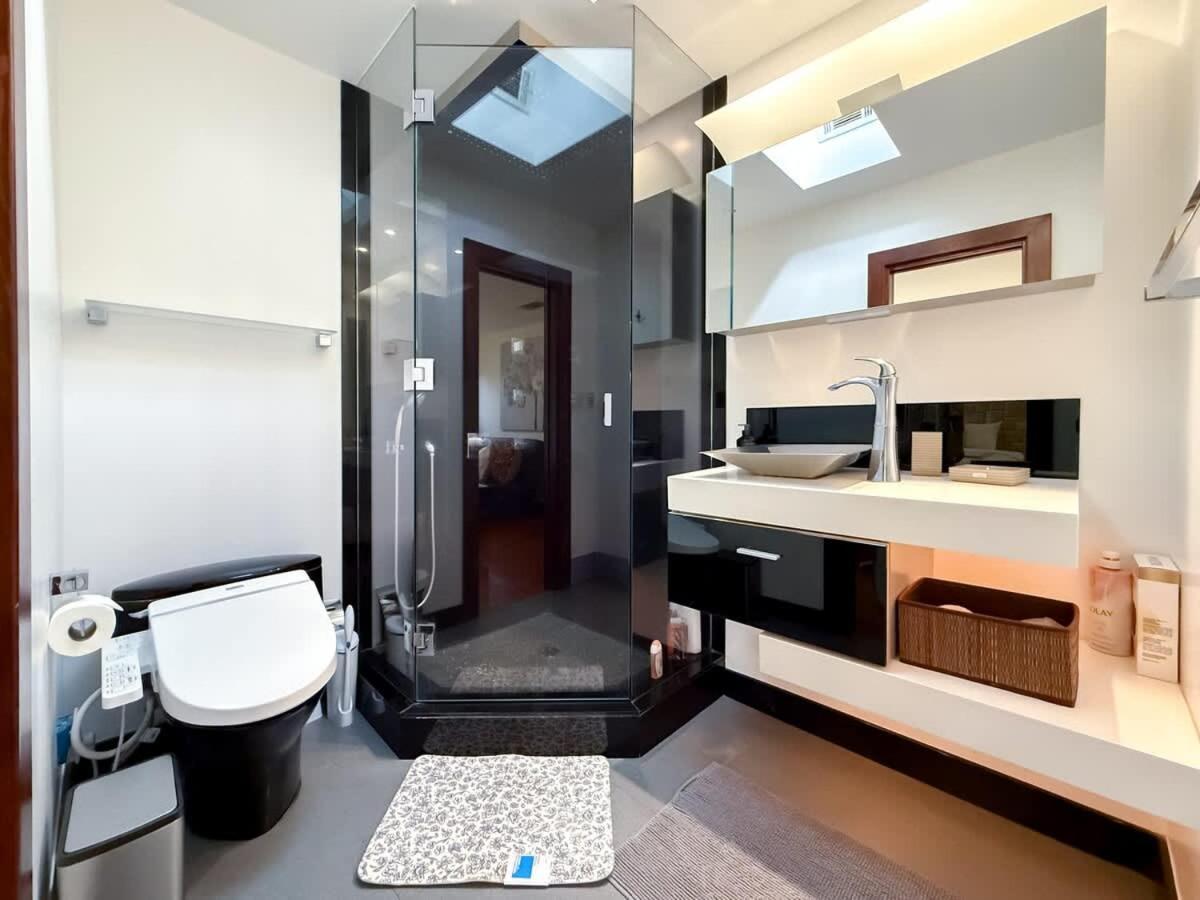 Modern 4br Gem Near Beverly Hills By Allevo Homes Los Ángeles