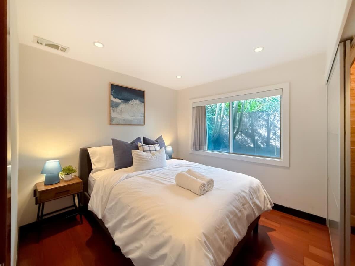 Modern 4br Gem Near Beverly Hills By Allevo Homes * Los Ángeles