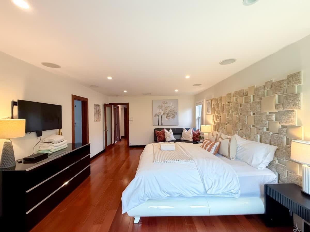 Сasa de vacaciones Modern 4br Gem Near Beverly Hills By Allevo Homes *